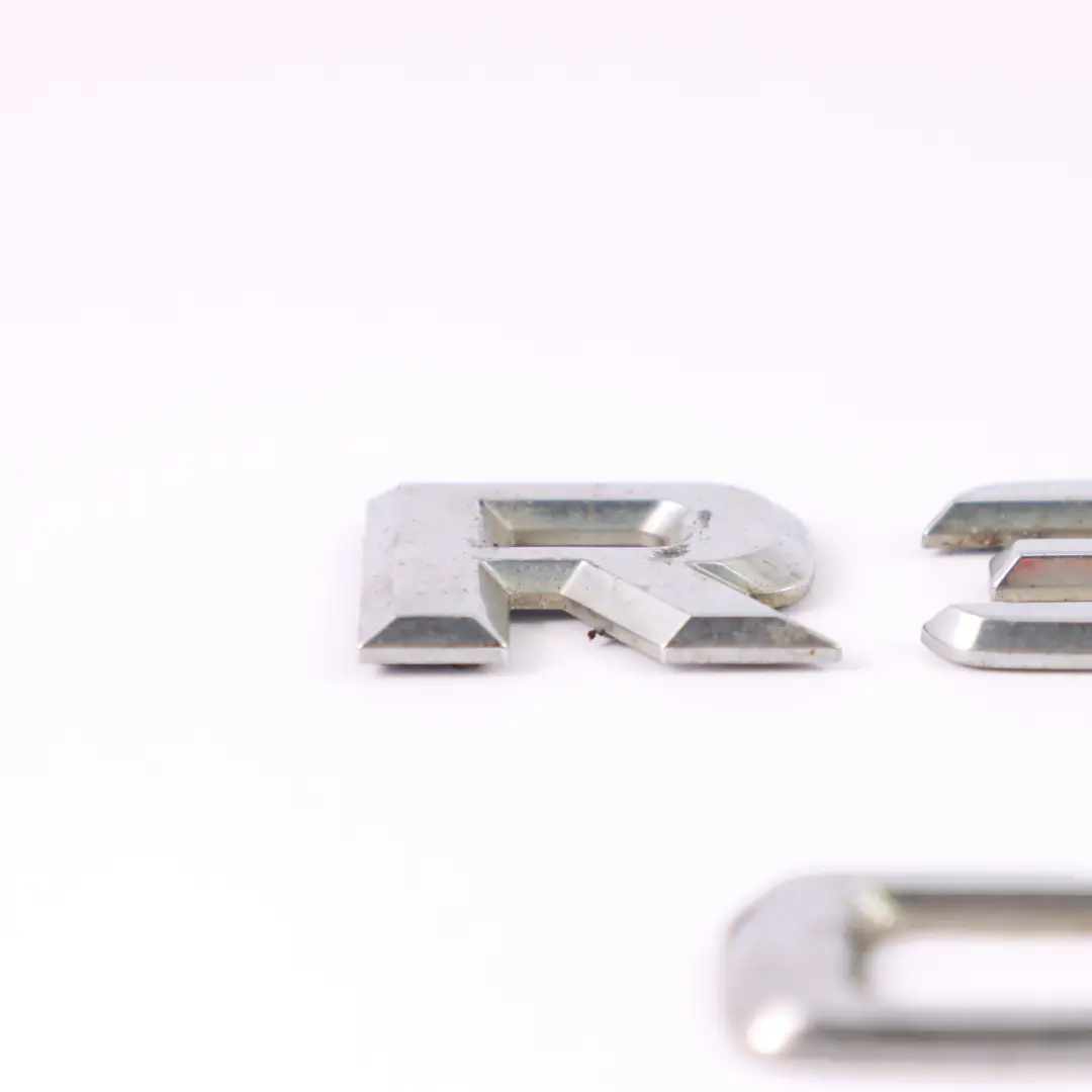 Mercedes W251 Emblème coffre arrière Lettrage adhésif pour badges - SKU A2518170115 - Numéro de pièce A2518170115