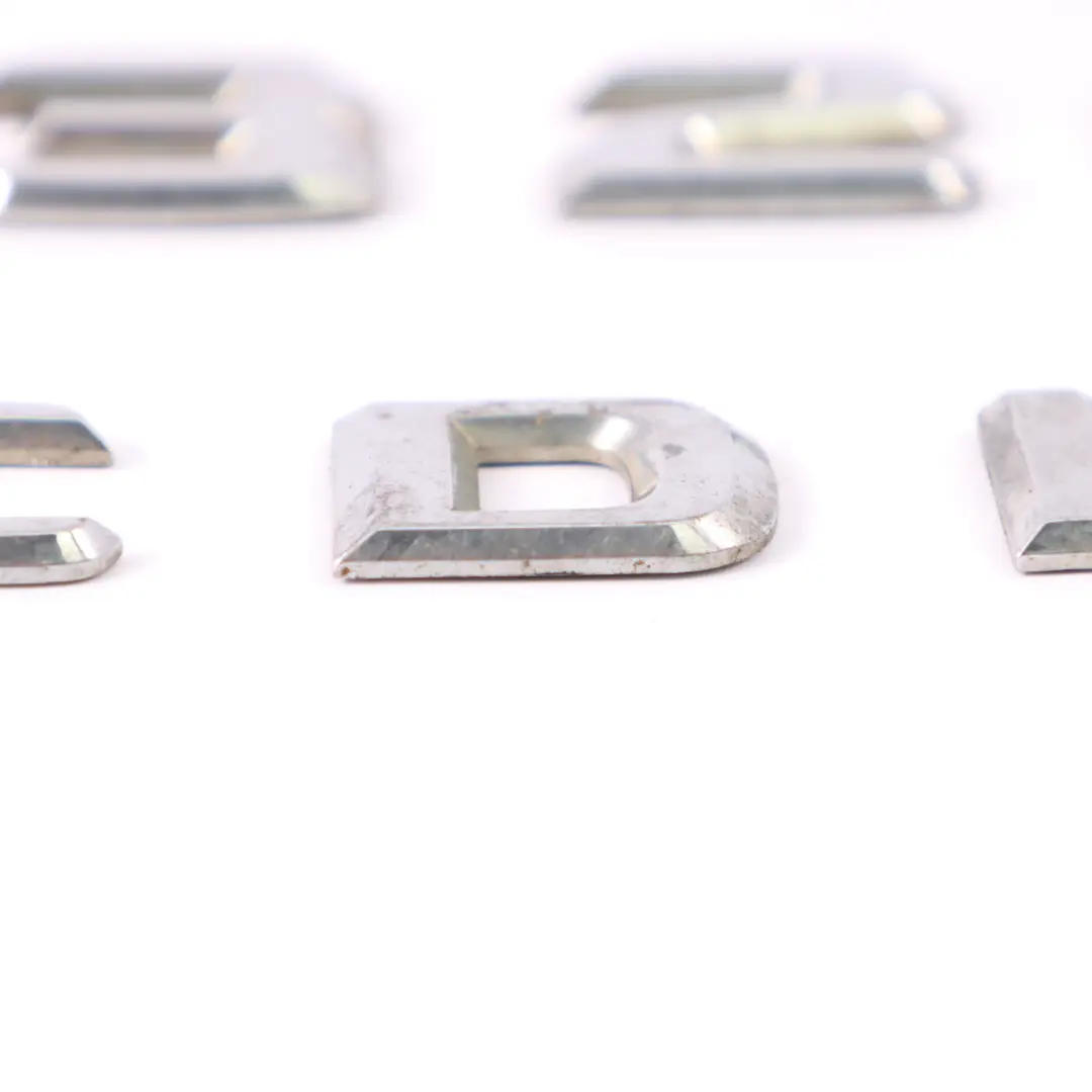 Mercedes W251 Emblème coffre arrière Lettrage adhésif pour badges - SKU A2518170115 - Numéro de pièce A2518170115