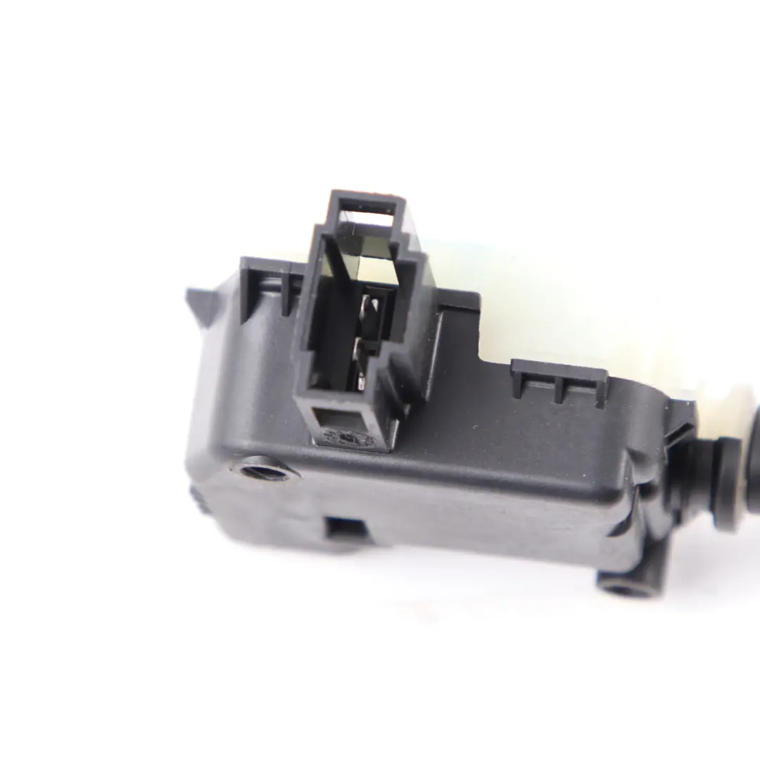 Mercedes ML W164 W221 Motor actuador liberación tapa de combustible - SKU A2518200197-2 - Número de pieza A2518200197