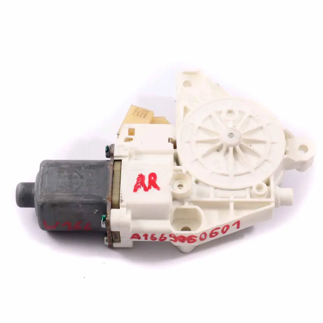 Fensterheber motor hinten rechts Antriebs einheit für Mercedes ML W164 mit Teilenummer A2518200208 Mercedes ML W164 Fensterheber motor hinten rechts Antriebs einheit - SKU A2518200208 - Teilenummer A2518200208