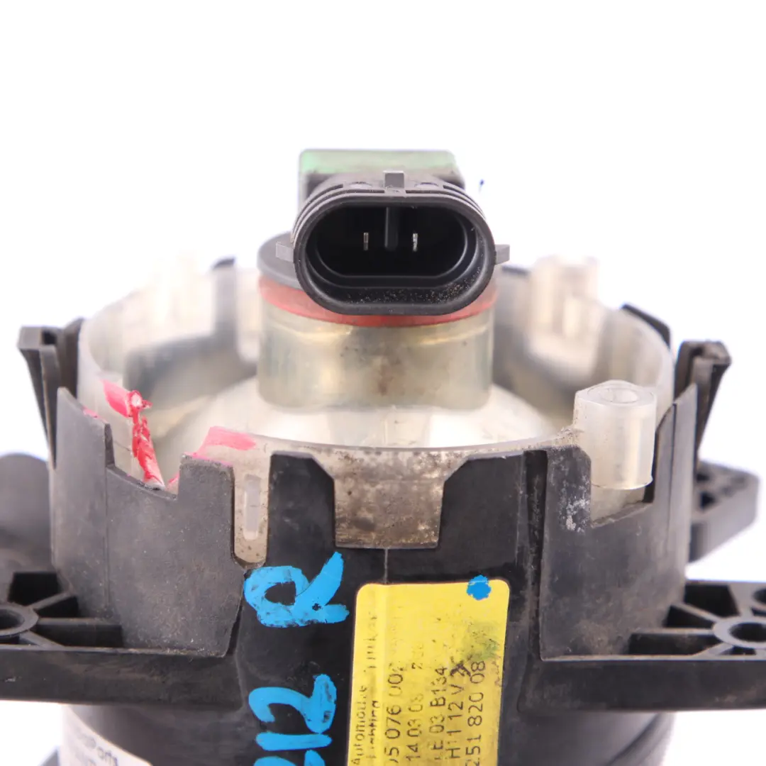 Mercedes W169 Parachoques Delantero Luz Antiniebla Bombilla Derecha - SKU A2518200856-1 - Número de pieza A2518200856