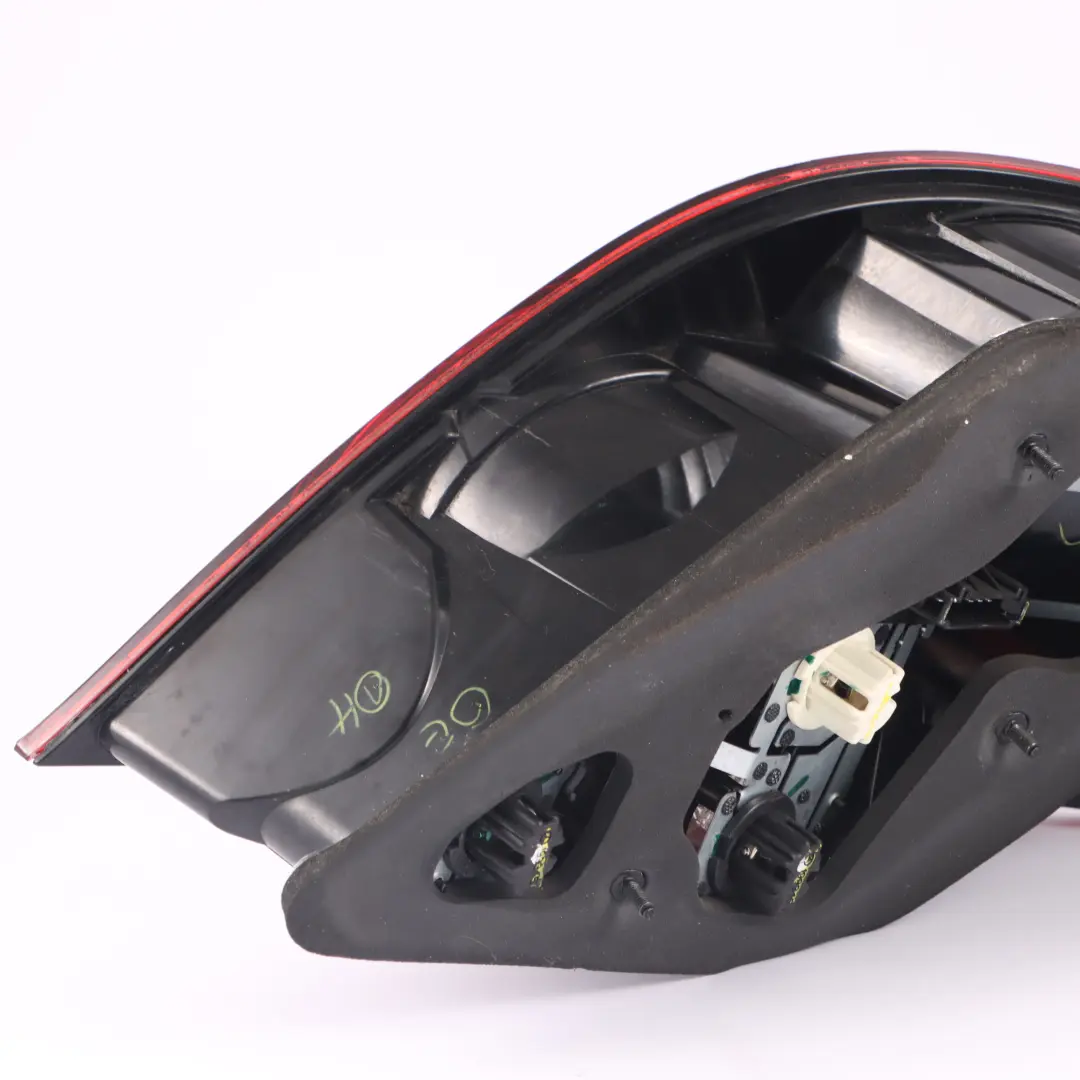Mercedes W251 Feu arrière gauche Panneau latéral du feu arrière - SKU A2518201764 - Numéro de pièce A2518201764