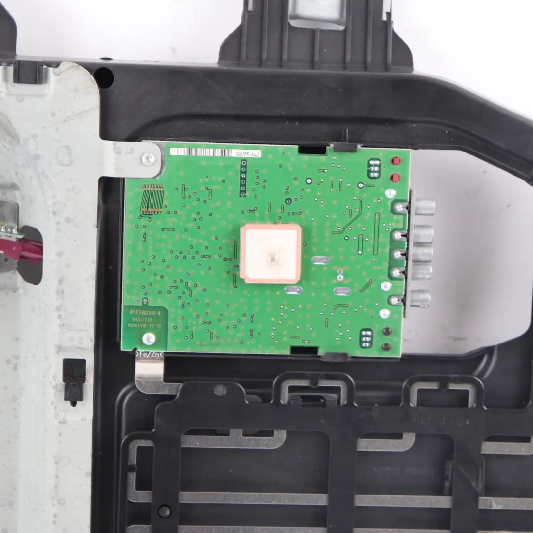 Antena Techo Radio Amplificador para Mercedes W164 con número de pieza A2518202275 Mercedes W164 Antena Techo Radio Amplificador - SKU A2518202275 - Número de pieza A2518202275