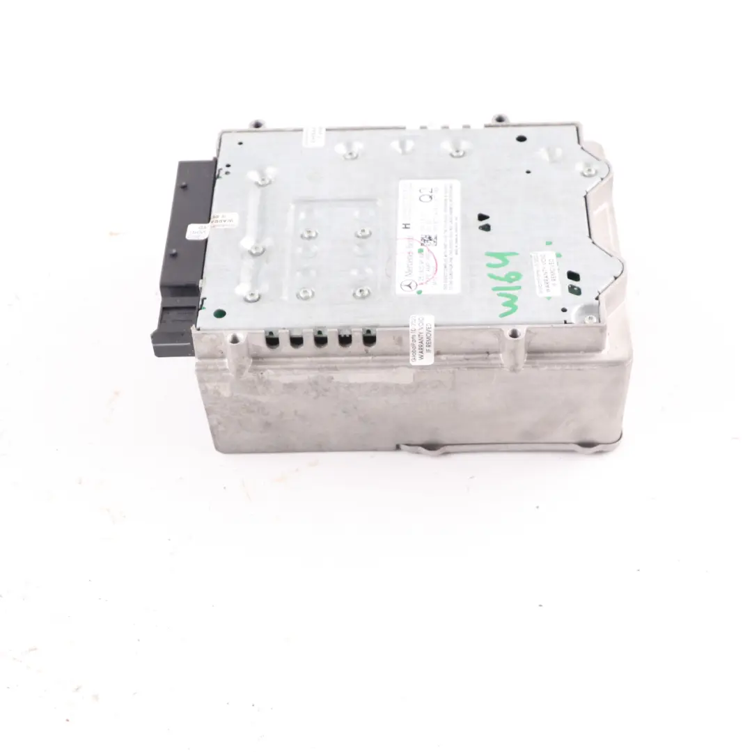 Sound Audio Amplifier Harman Becker Control Unit to Mercedes W164 with Part number A2518209589 Mercedes W164 Sound Audio Amplifier Harman Becker Control Unit - SKU A2518209589 - Part number A2518209589