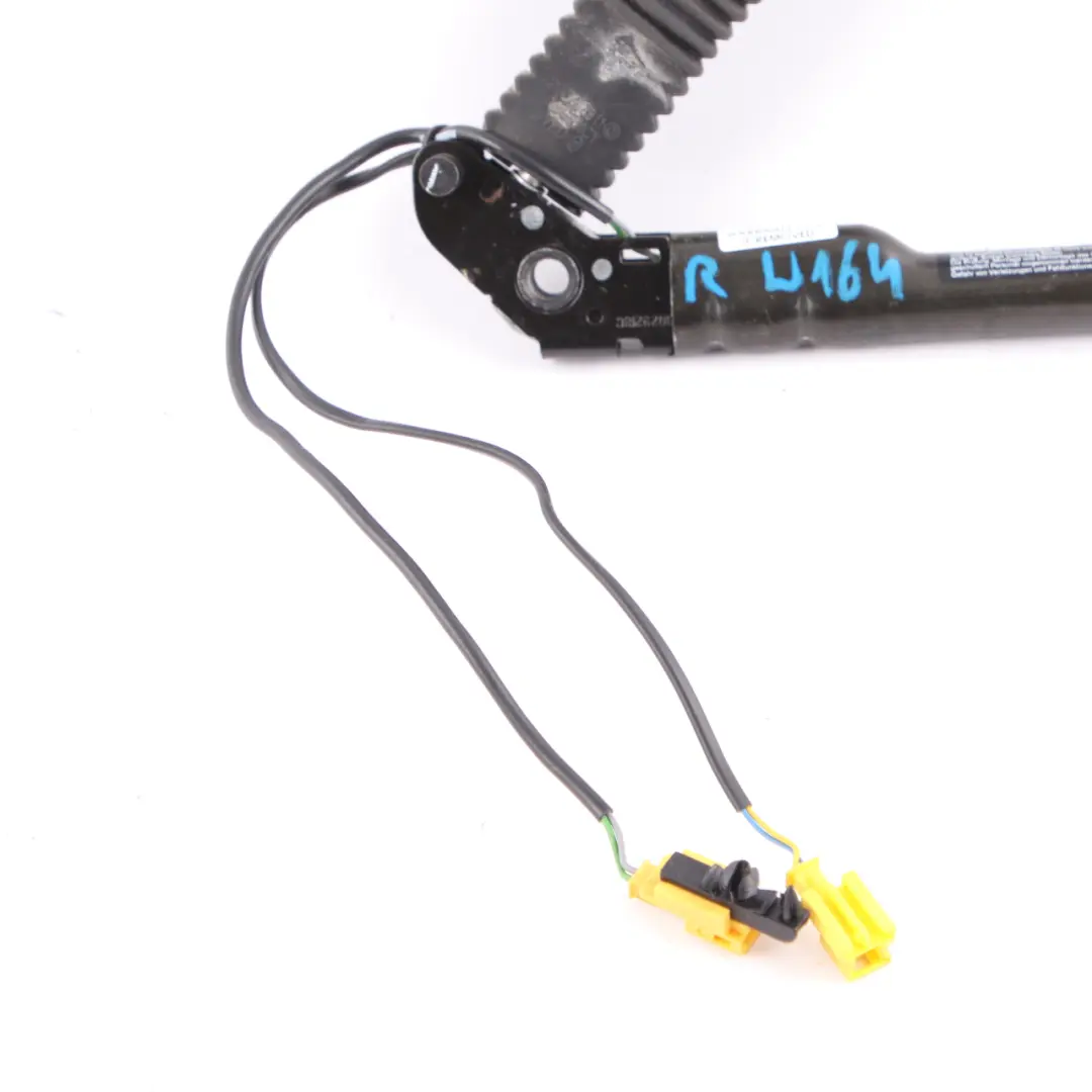 Gurtstraffer Sitzschnalle vorne rechts für Mercedes ML W164 GL X164 mit Teilenummer A2518600469 Mercedes ML W164 GL X164 Gurtstraffer Sitzschnalle vorne rechts - SKU A2518600469 - Teilenummer A2518600469