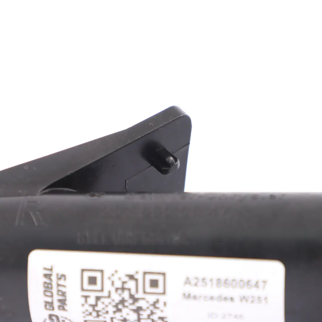 Scheinwerferwaschanlage Sprühdüse rechts für Mercedes W251 mit Teilenummer A2518600647 Mercedes W251 Scheinwerferwaschanlage Sprühdüse rechts - SKU A2518600647 - Teilenummer A2518600647