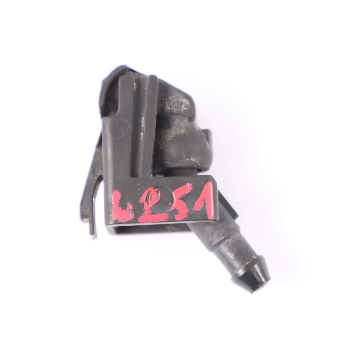 Ugello lavavetro a getto destro per Mercedes W251 con numero di parte A2518601047 Mercedes W251 Ugello lavavetro a getto destro - SKU A2518601047 - Numero di parte A2518601047