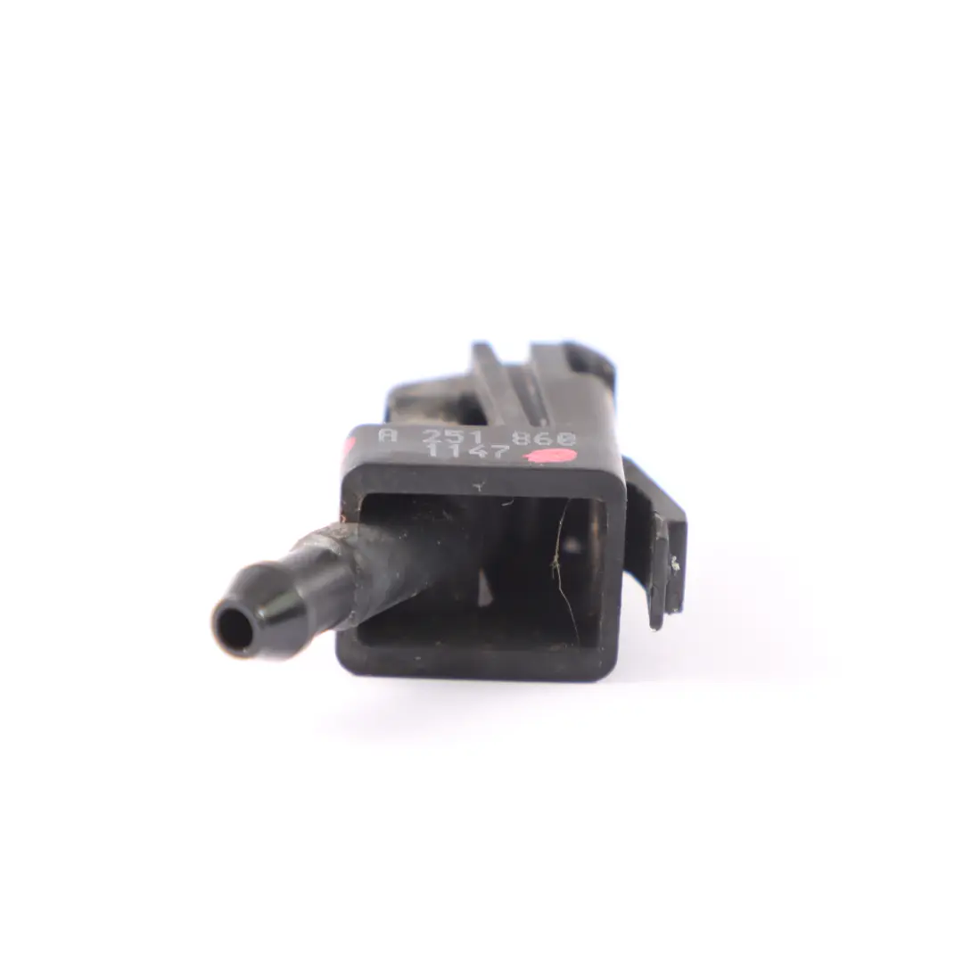 Ugello lavavetri Mercedes W251 Ugello centrale lavavetri per con numero di parte A2518601147 Ugello lavavetri Mercedes W251 Ugello centrale lavavetri - SKU A2518601147 - Numero di parte A2518601147