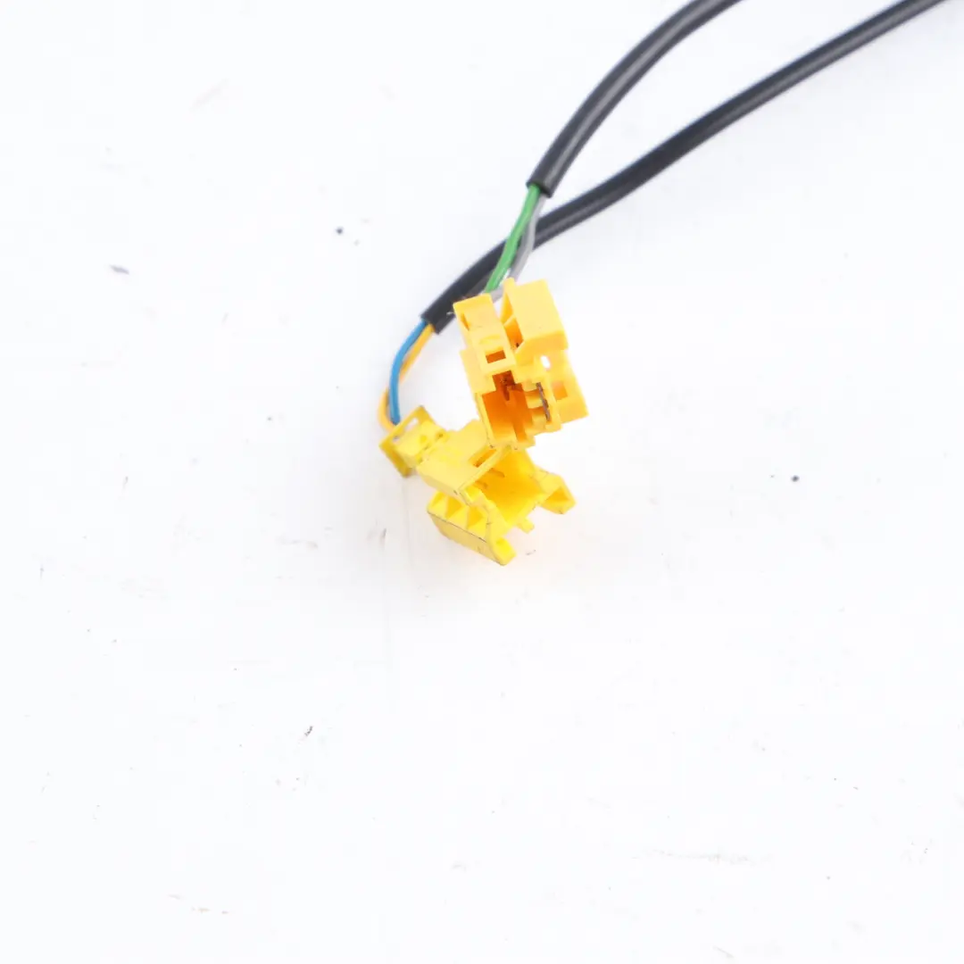 Fibbia Tenditore Inferiore Cintura Anteriore Destra per Mercedes ML W164 con numero di parte A2518602669 Mercedes ML W164 Fibbia Tenditore Inferiore Cintura Anteriore Destra - SKU A2518602669 - Numero di parte A2518602669