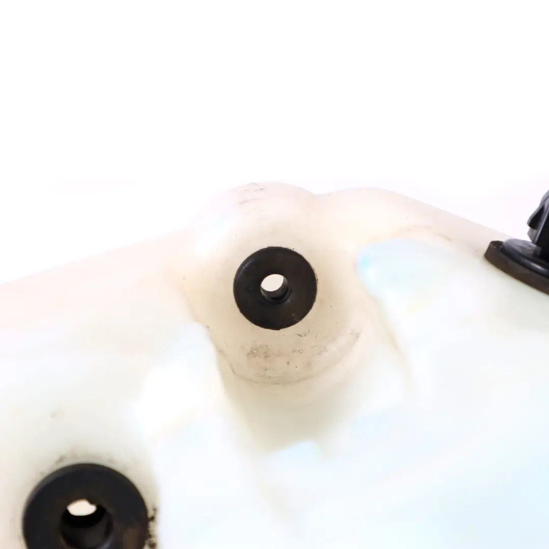 Bouteille de lave-glace Réservoir de liquide pour Mercedes W251 à propos du numéro de pièce A2518690920 Mercedes W251 Bouteille de lave-glace Réservoir de liquide - SKU A2518690920 - Numéro de pièce A2518690920