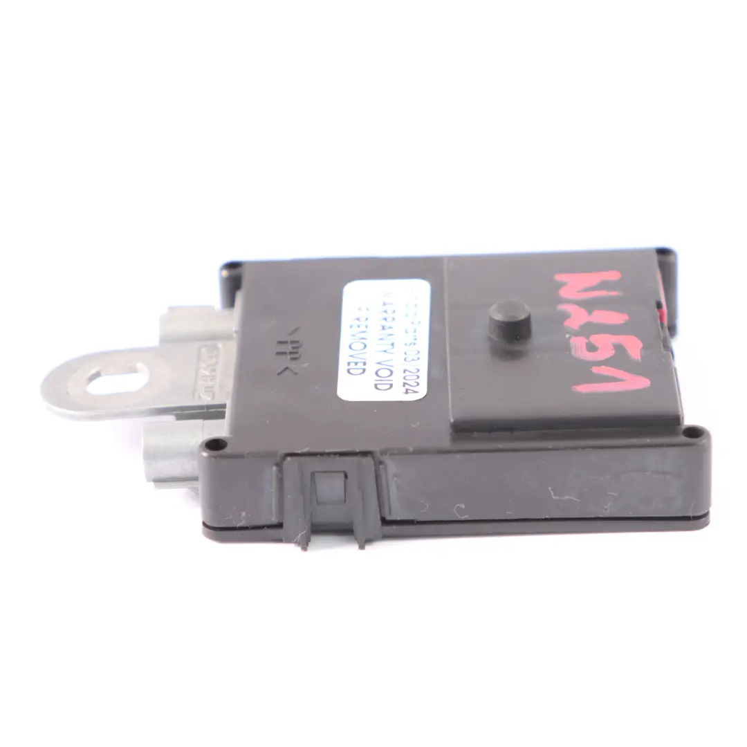 Amplificatore Antenna Mercedes ML W164 W251 Modulo Unità Di Controllo per con numero di parte A2518701889 Amplificatore Antenna Mercedes ML W164 W251 Modulo Unità Di Controllo - SKU A2518701889 - Numero di parte A2518701889