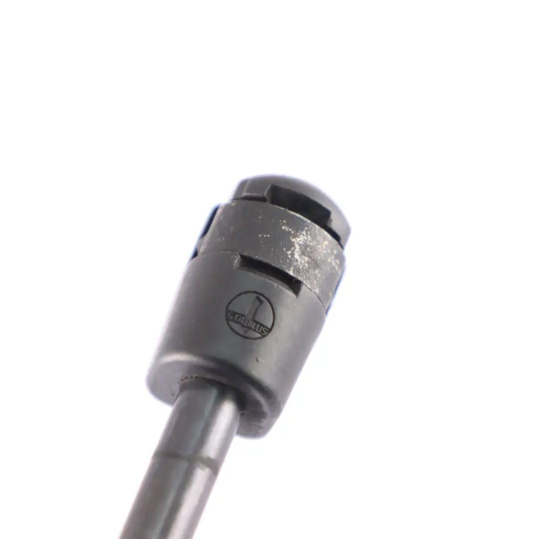 Ressort de la jambe de gaz du capot avant droit pour Mercedes W251 à propos du numéro de pièce A2518800229 Mercedes W251 Ressort de la jambe de gaz du capot avant droit - SKU A2518800229 - Numéro de pièce A2518800229