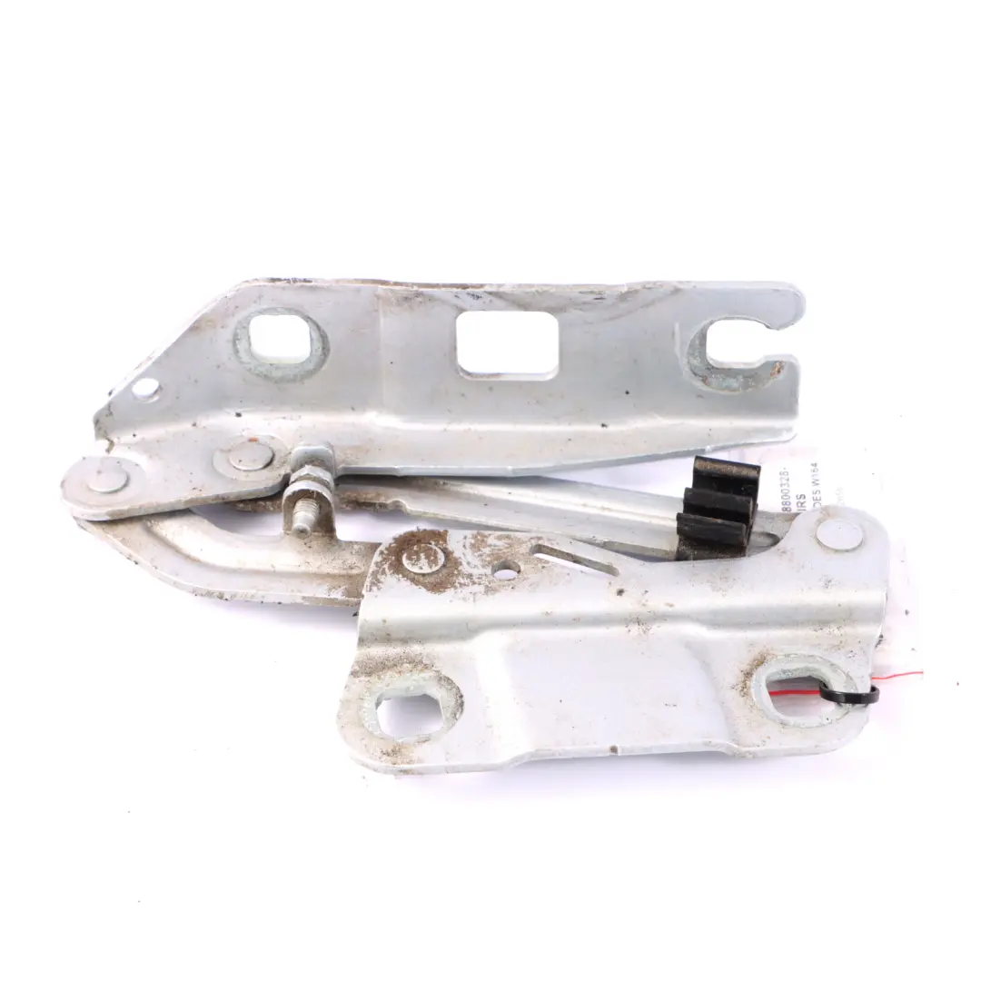 Motorhaubenscharnier links Iridiumsilber Metallic - 775 für Mercedes W164 mit Teilenummer A2518800328 Mercedes W164 Motorhaubenscharnier links Iridiumsilber Metallic - 775 - SKU A2518800328-IRS - Teilenummer A2518800328