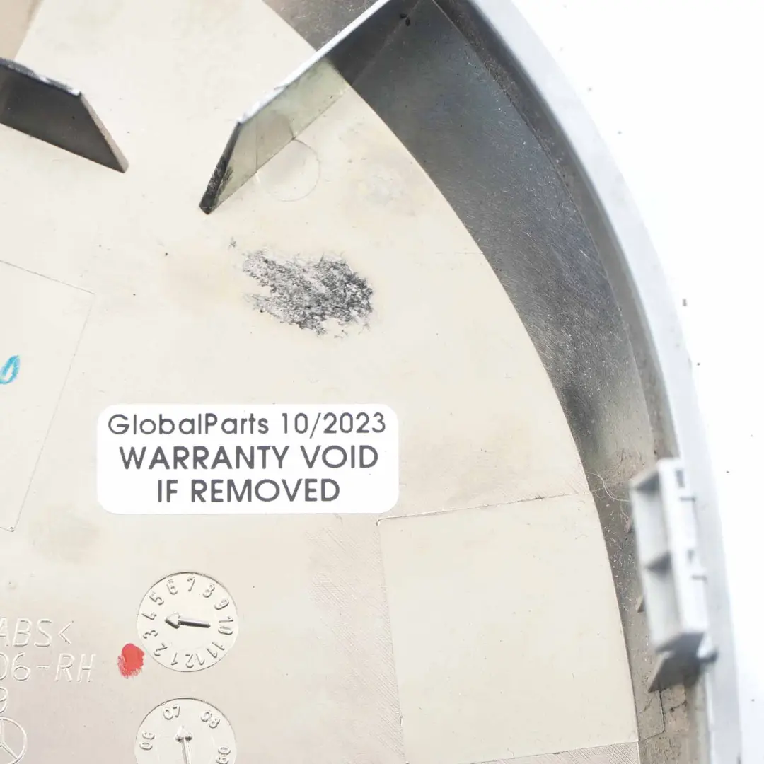 Pannello Di Copertura Sedili Anteriori Esterno Destro per Mercedes W164 con numero di parte A2519180430 Mercedes W164 Pannello Di Copertura Sedili Anteriori Esterno Destro - SKU A2519180430 - Numero di parte A2519180430