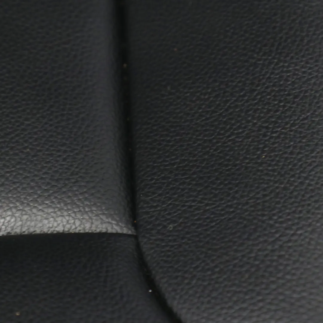 Mercedes W251 Asiento Trasero Revestimiento Derecho Imitación Cuero Negro - SKU A2519300687 - Número de pieza A2519300687