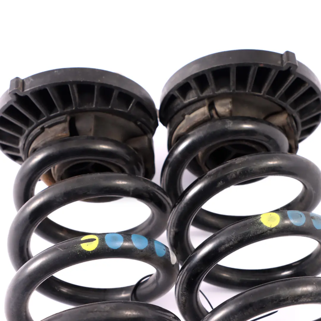 Jeu de ressorts de suspension arrière Mercedes X253 3xBleu 1xJaune pour à propos du numéro de pièce A2533240304 Jeu de ressorts de suspension arrière Mercedes X253 3xBleu 1xJaune - SKU A2533240304 - Numéro de pièce A2533240304