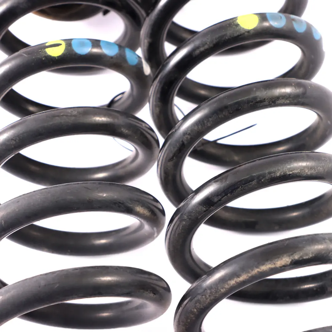 Suspension Spring Set Markings 3xBlue 1xYellow to Spring Mercedes X253 Rear with Part number A2533240304 Spring Mercedes X253 Rear Suspension Spring Set Markings 3xBlue 1xYellow - SKU A2533240304 - Part number A2533240304