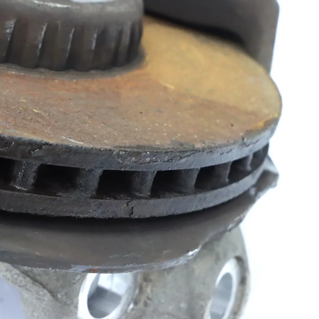 Mercedes C253 AMG Support de Roue Moyeu Avant Gauche Frein Disque Etrier - SKU A2533321100 - Numéro de pièce A2533321100