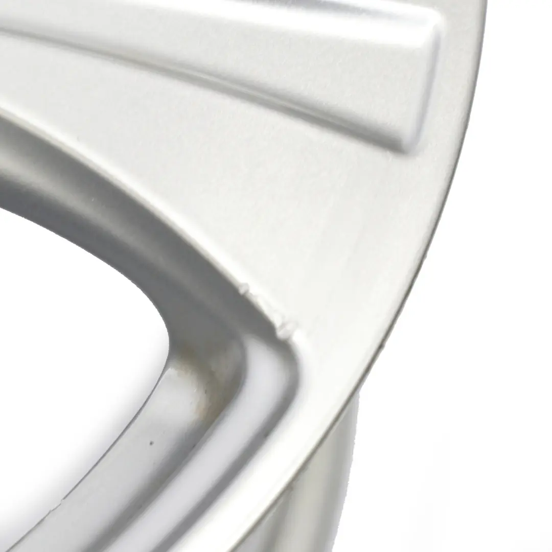 Jante en alliage léger argenté 18" ET:38 8J pour Mercedes X253 à propos du numéro de pièce A2534010800 Mercedes X253 Jante en alliage léger argenté 18" ET:38 8J - SKU A2534010800-1 - Numéro de pièce A2534010800