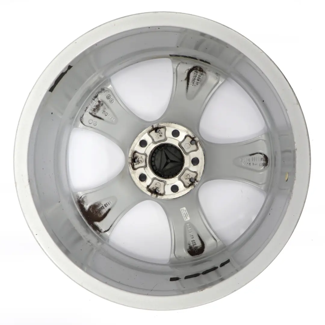 Cerchio in lega leggera argento 18" ET:38 8J per Mercedes X253 con numero di parte A2534010800 Mercedes X253 Cerchio in lega leggera argento 18" ET:38 8J - SKU A2534010800-2 - Numero di parte A2534010800