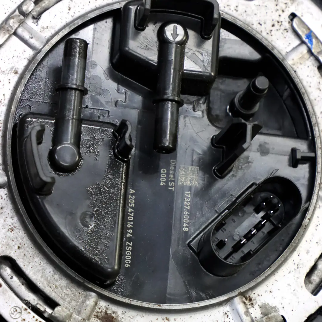 Kraftstofftank OM651 OM654 komplett Tankreservoir für Mercedes X253 mit Teilenummer A2534703600 Mercedes X253 Kraftstofftank OM651 OM654 komplett Tankreservoir - SKU A2534703600 - Teilenummer A2534703600