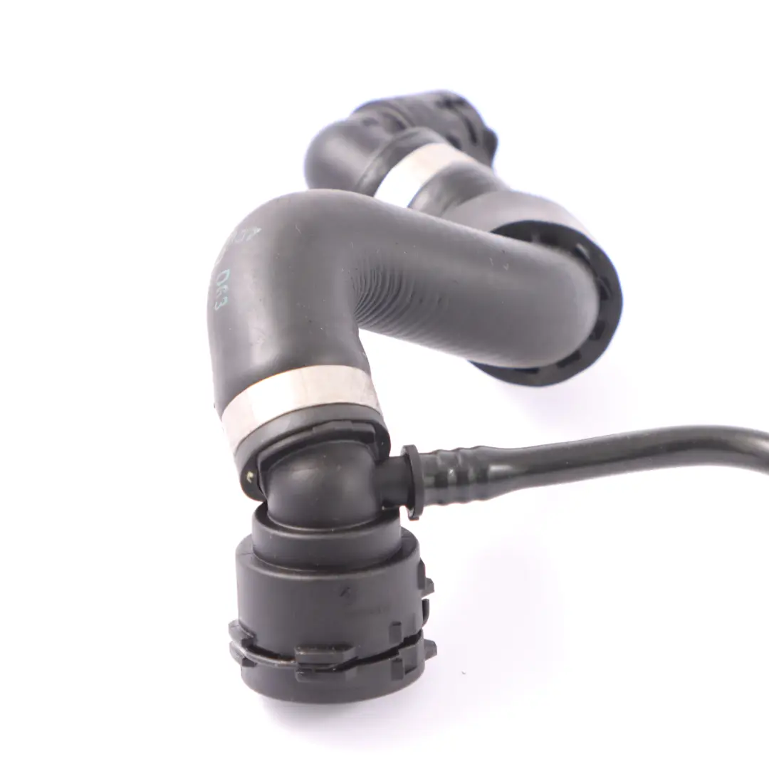 Tuyau Refroidissement Eau Radiateur Diesel OM651 pour Mercedes GLC C253 à propos du numéro de pièce A2535012500 Mercedes GLC C253 Tuyau Refroidissement Eau Radiateur Diesel OM651 - SKU A2535012500 - Numéro de pièce A2535012500