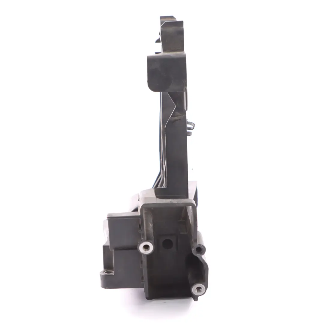 Renfort Avant Console Support Radiateur Gauche pour Mercedes X253 à propos du numéro de pièce A2536203900 Mercedes X253 Renfort Avant Console Support Radiateur Gauche - SKU A2536203900 - Numéro de pièce A2536203900