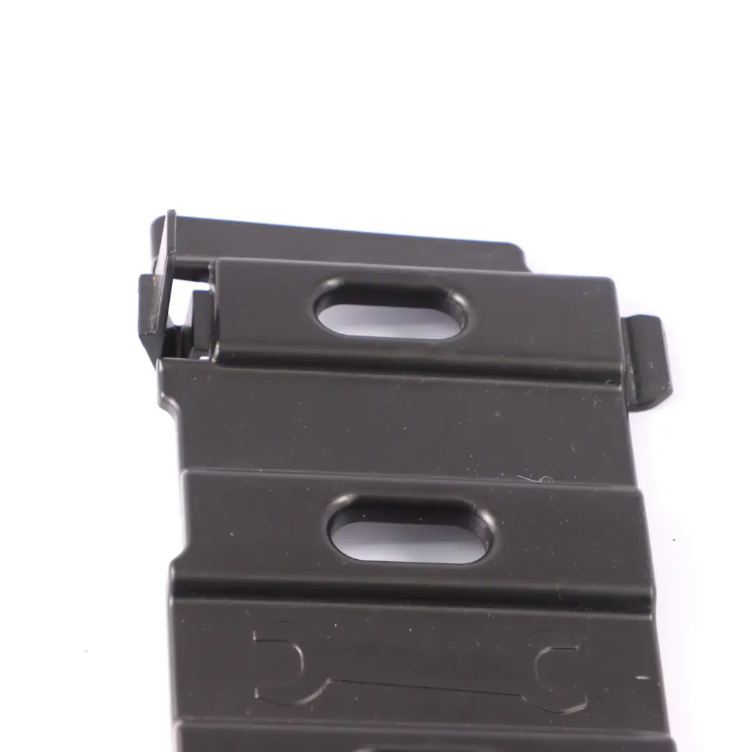 Maletero Trasero Compartimento Embellecedor Izquierda para Mercedes X253 con número de pieza A2536801401 Mercedes X253 Maletero Trasero Compartimento Embellecedor Izquierda - SKU A2536801401 - Número de pieza A2536801401