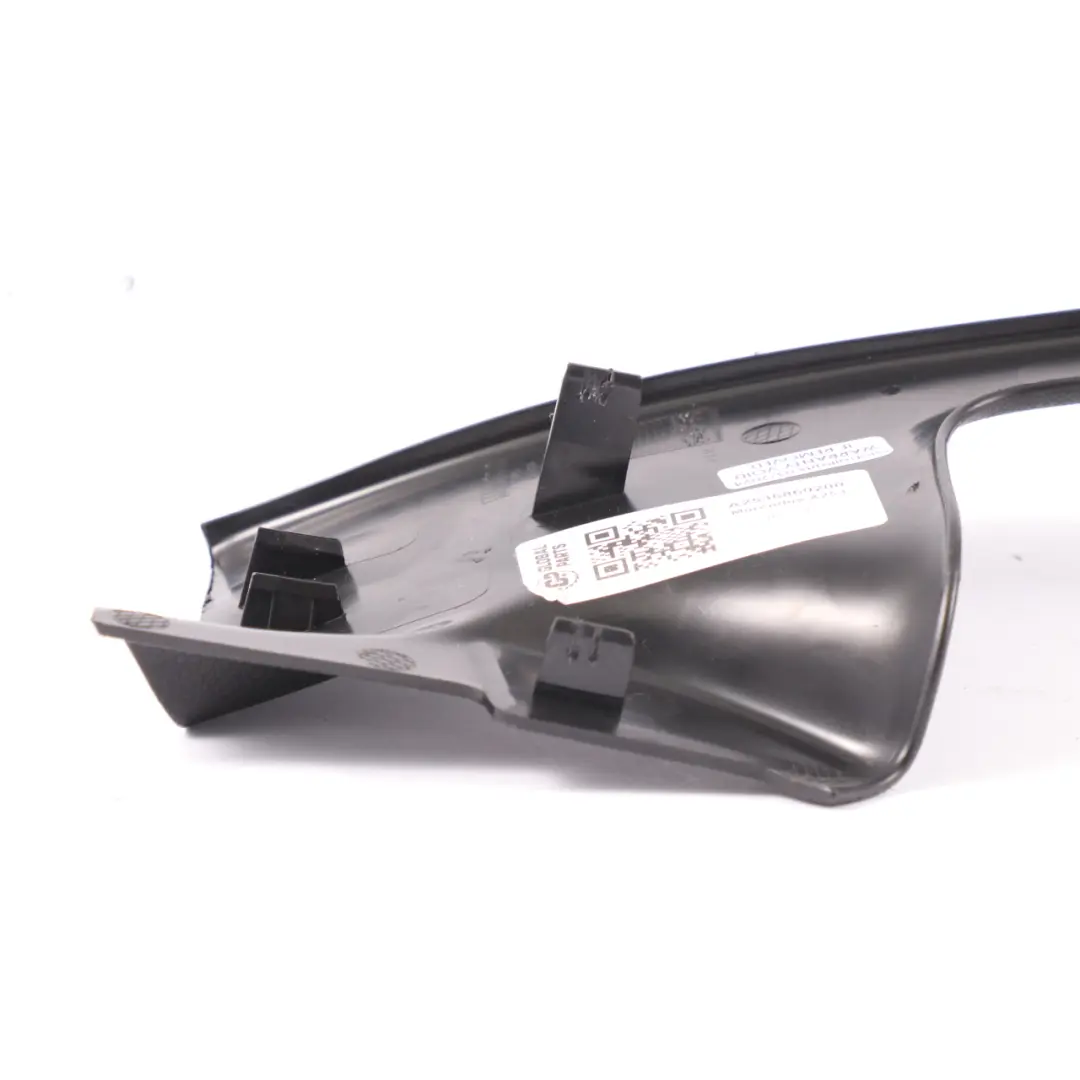 Interior Cubierta Pilar C Trasero Derecho Negro para Mercedes X253 con número de pieza A2536860200 Mercedes X253 Interior Cubierta Pilar C Trasero Derecho Negro - SKU A2536860200 - Número de pieza A2536860200