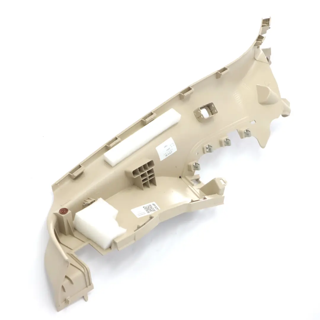 Pilar Recubrimiento Trasera Derecha Beige sedoso para Mercedes x253 con número de pieza A2536903601 Mercedes x253 Pilar Recubrimiento Trasera Derecha Beige sedoso - SKU A2536903601 - Número de pieza A2536903601