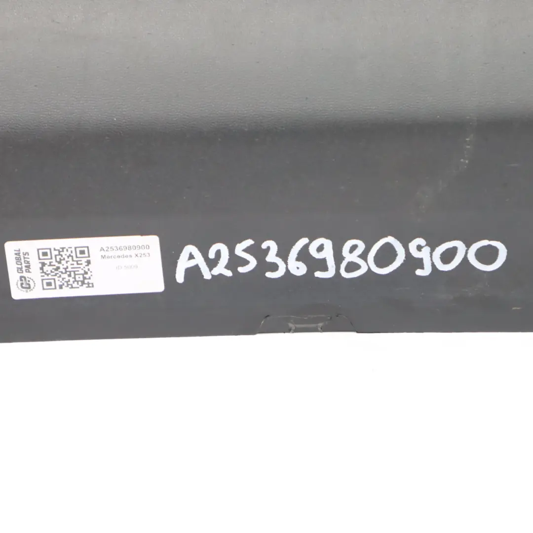 Próg Prawy Gruntowany Listwa Progowa Nakładka do Mercedes GLC X253 o numerze A2536980900 Mercedes GLC X253 Próg Prawy Gruntowany Listwa Progowa Nakładka - SKU A2536980900 - Numer Części A2536980900