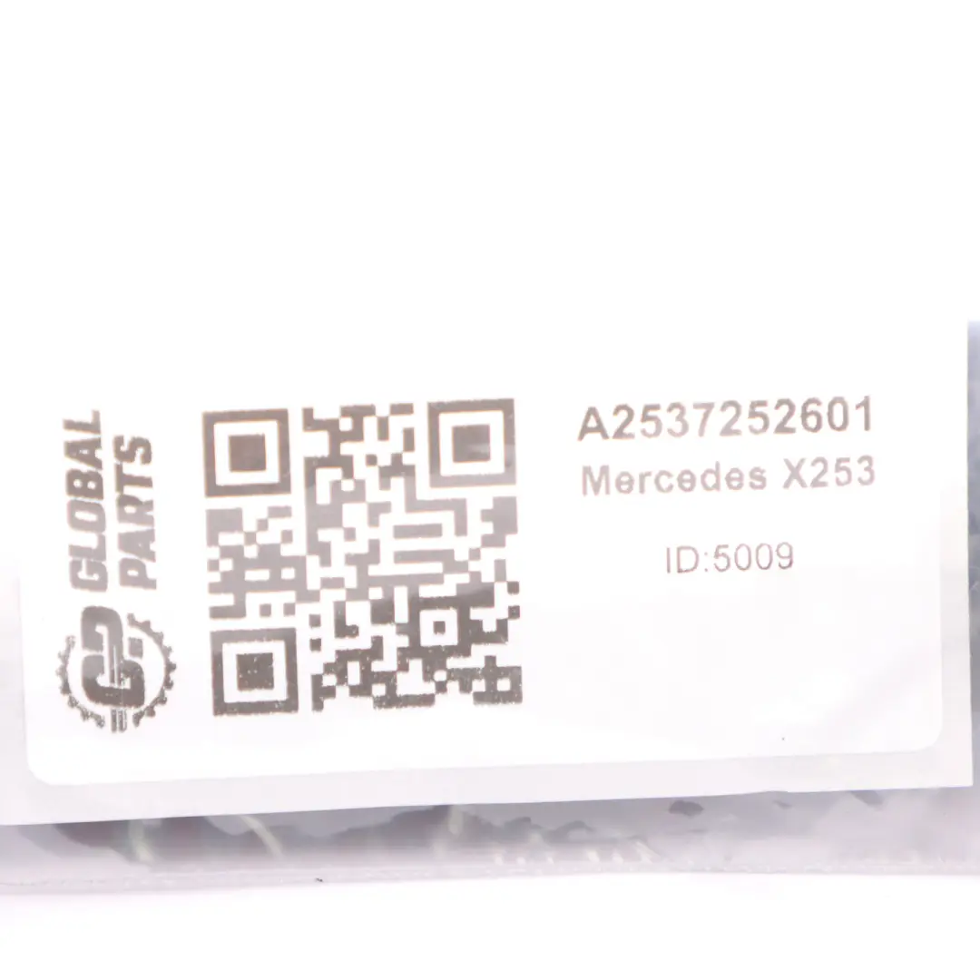 Window Internal Sealing Strip Gasket Front Right O/S to Mercedes X253 with Part number A2537252601 Mercedes X253 Window Internal Sealing Strip Gasket Front Right O/S - SKU A2537252601 - Part number A2537252601