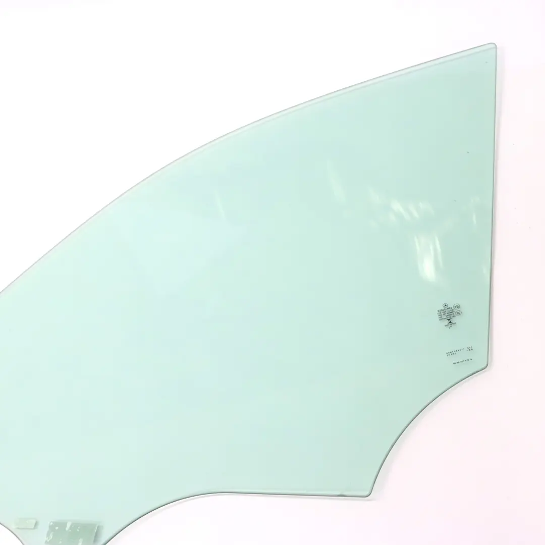Window Mercedes X253 Front Door Right Glass Window AS2 to with Part number A2537256800 Window Mercedes X253 Front Door Right Glass Window AS2 - SKU A2537256800 - Part number A2537256800