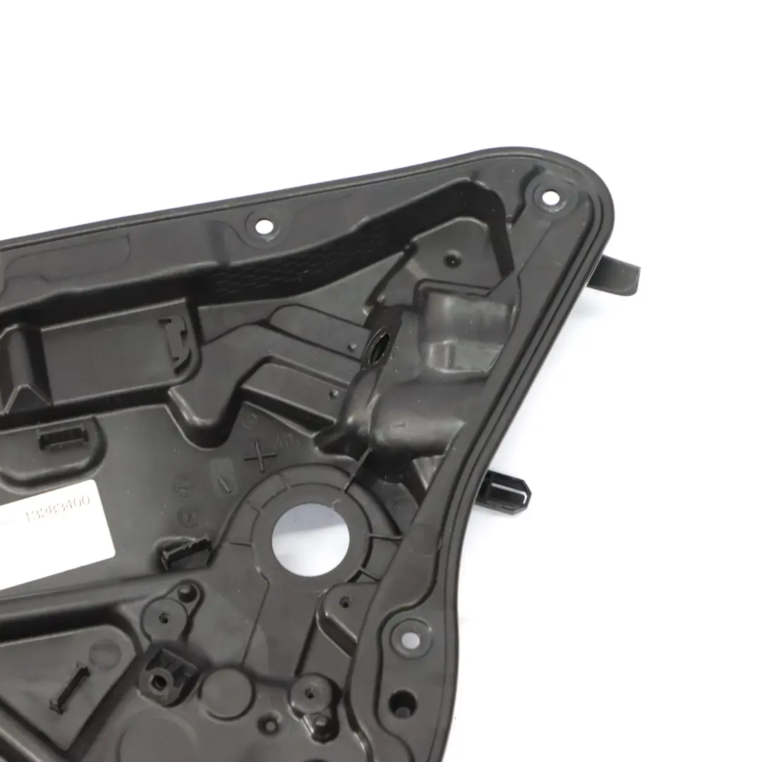 Mercedes W246 Support Carte Porte Arriere Droite Lève-Vitre Régulateur - SKU A2537308002 - Numéro de pièce A2537308002