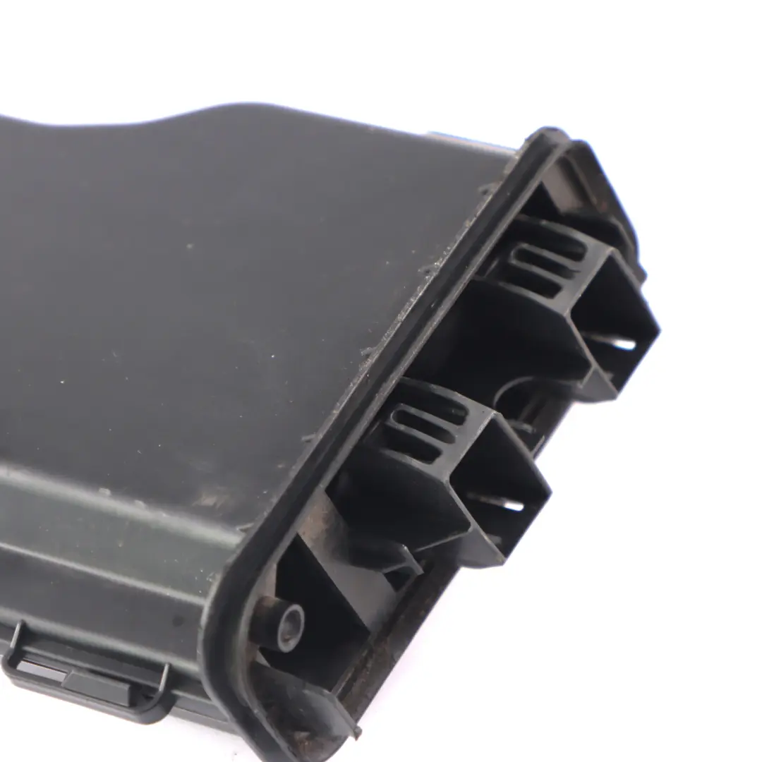 Mercedes W213 W253 Couvercle du compartiment moteur Drainage droit - SKU A2538320600 - Numéro de pièce A2538320600