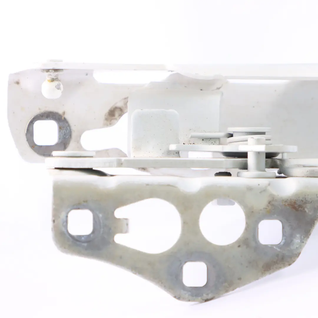 Charnière de capot droite blanc polaire - 149 pour Mercedes X253 à propos du numéro de pièce A2538800228 Mercedes X253 Charnière de capot droite blanc polaire - 149 - SKU A2538800228-POL - Numéro de pièce A2538800228