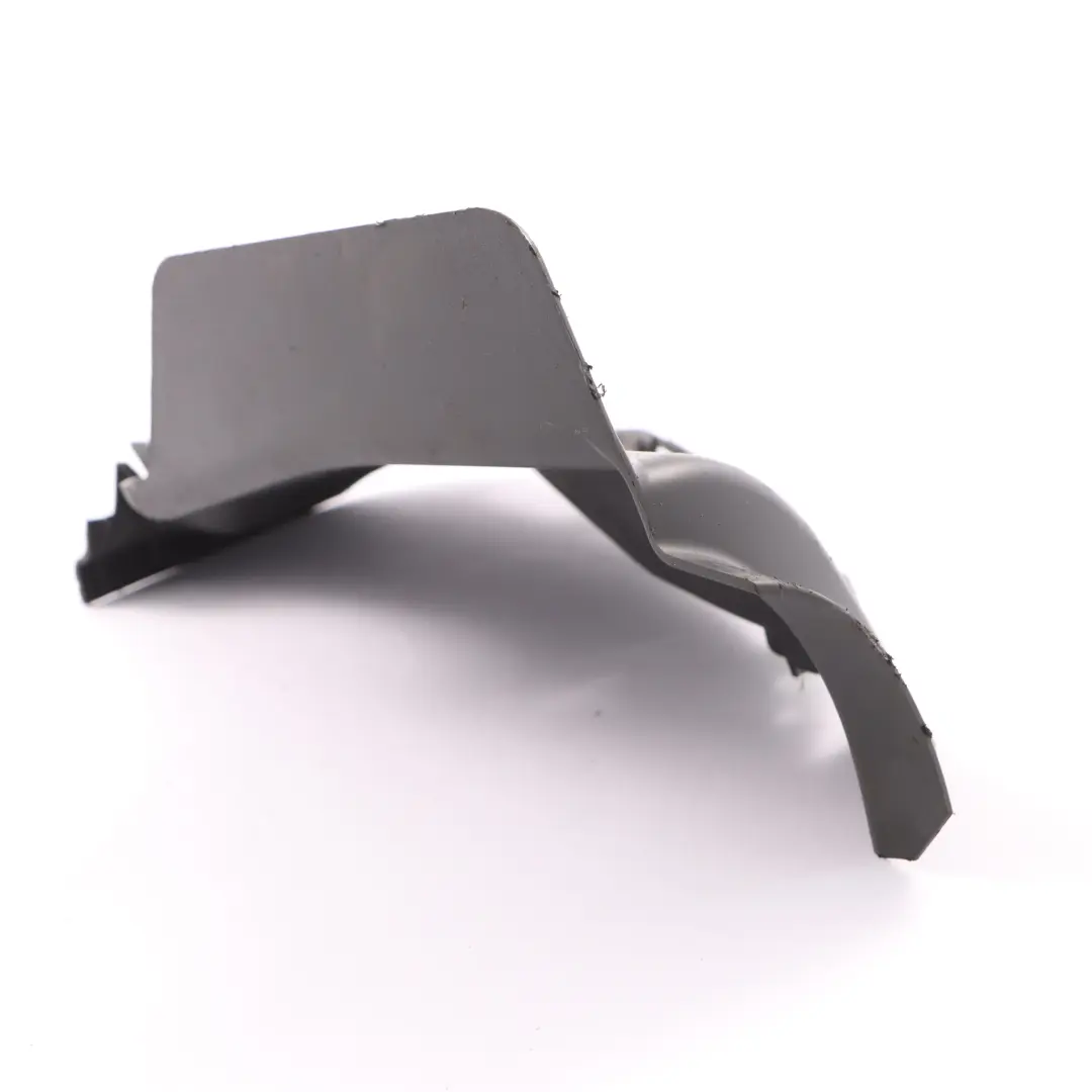 Condotto d'aria Mercedes X253 Griglia Separazione flusso d'aria destra per con numero di parte A2538870200 Condotto d'aria Mercedes X253 Griglia Separazione flusso d'aria destra - SKU A2538870200 - Numero di parte A2538870200