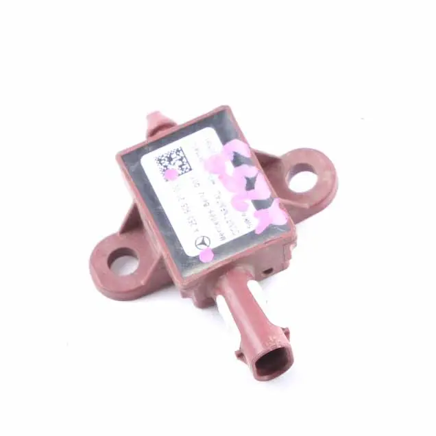 Protezione pedoni Sensore di pressione per Mercedes GLC C253 X253 con numero di parte A2539052100 Mercedes GLC C253 X253 Protezione pedoni Sensore di pressione - SKU A2539052100 - Numero di parte A2539052100