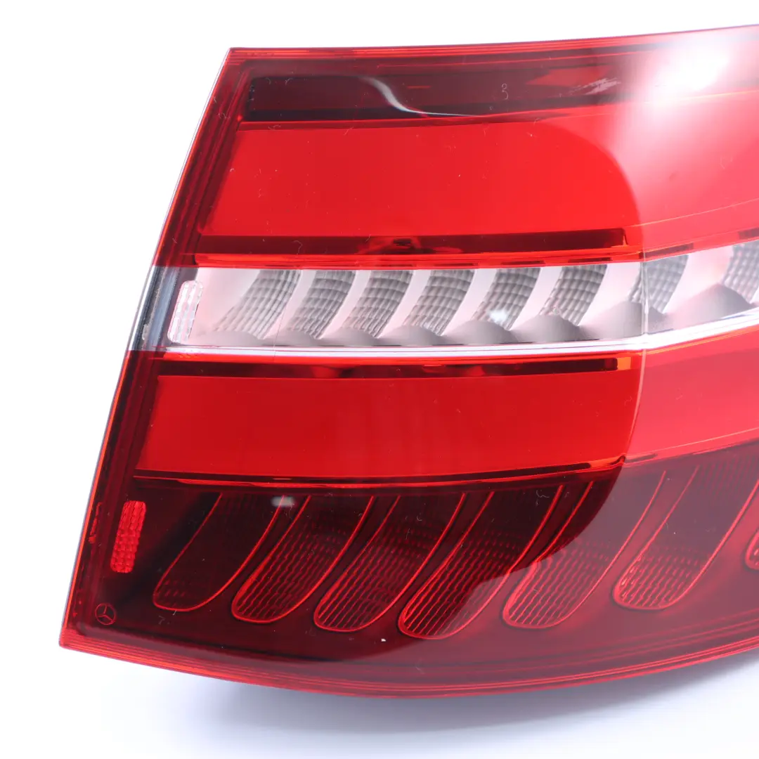 W253 Feu Arrière Droit pour Mercedes GLC X253 à propos du numéro de pièce A2539061000 Mercedes GLC X253 W253 Feu Arrière Droit - SKU A2539061000 - Numéro de pièce A2539061000