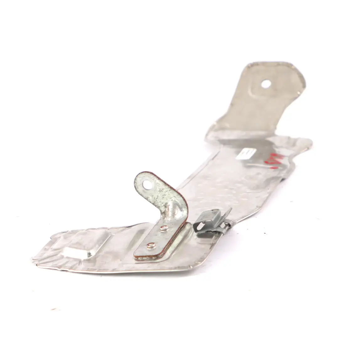 térmico Mercedes W213 C238 M256 Cubierta cribado izquierda para Escudo con número de pieza A2561422200 Escudo térmico Mercedes W213 C238 M256 Cubierta cribado izquierda - SKU A2561422200 - Número de pieza A2561422200