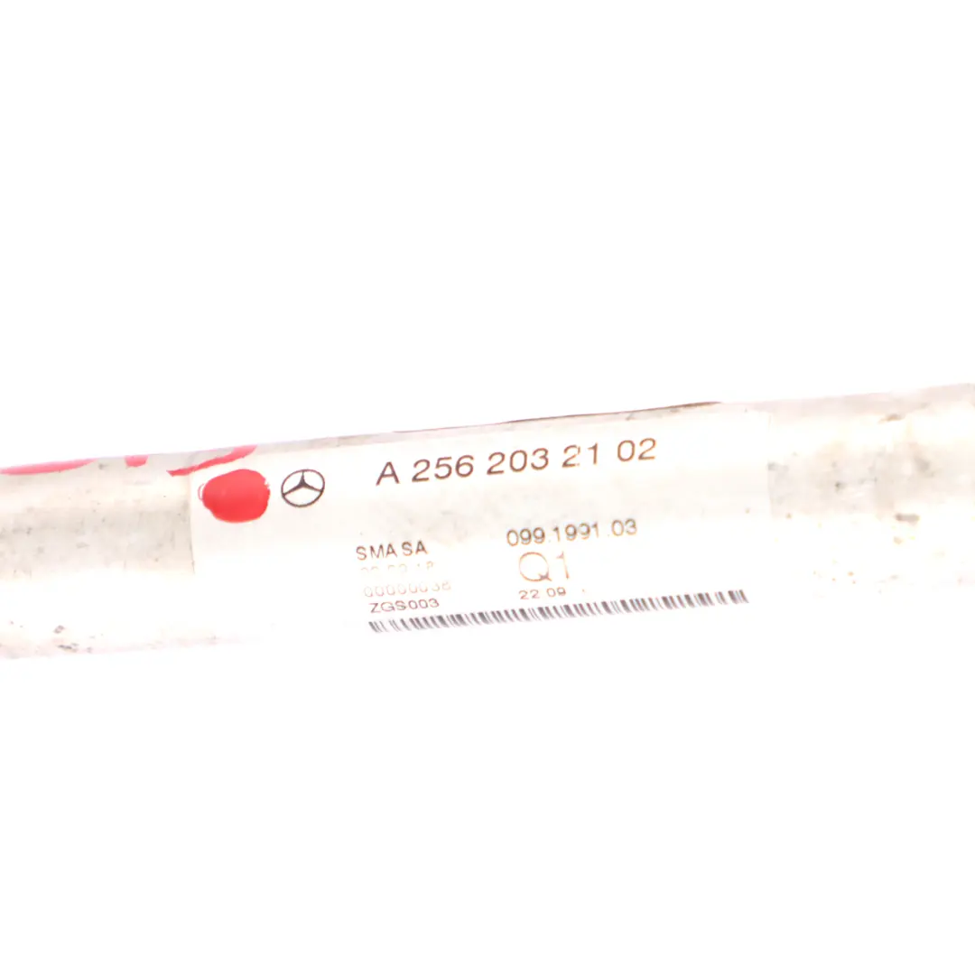 Tuyau de refroidissement de la transmission Mercedes W213 - SKU A2562032102 - Numéro de pièce A2562032102