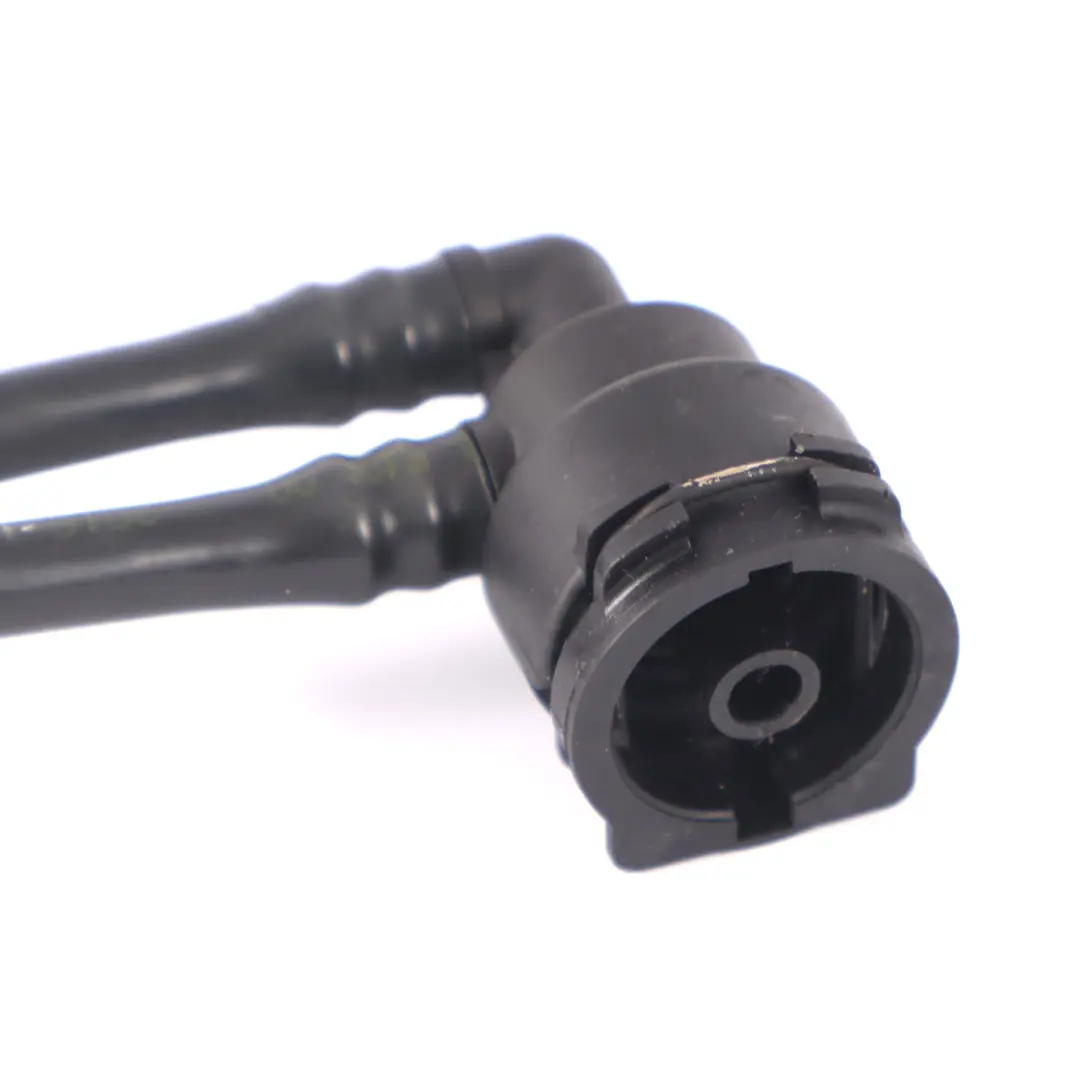 Ligne purge Mercedes W213 C238 M256 Vase d'expansion vers radiateur pour à propos du numéro de pièce A2575010100 Ligne purge Mercedes W213 C238 M256 Vase d'expansion vers radiateur - SKU A2575010100 - Numéro de pièce A2575010100