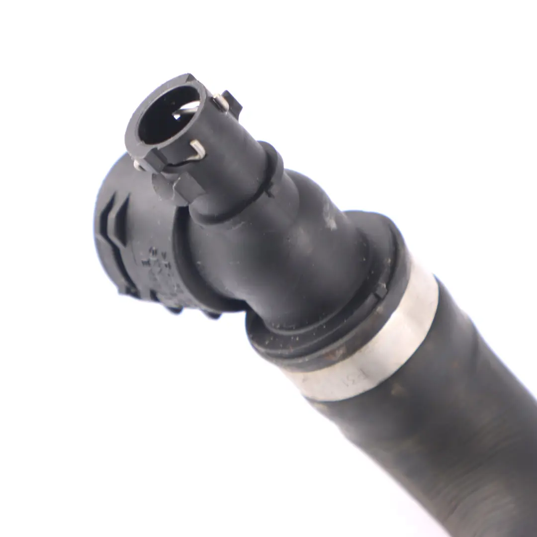 OM256 Tuyau Réservoir d'expansion Conduite radiateur pour Mercedes W213 C238 à propos du numéro de pièce A2575011900 Mercedes W213 C238 OM256 Tuyau Réservoir d'expansion Conduite radiateur - SKU A2575011900 - Numéro de pièce A2575011900