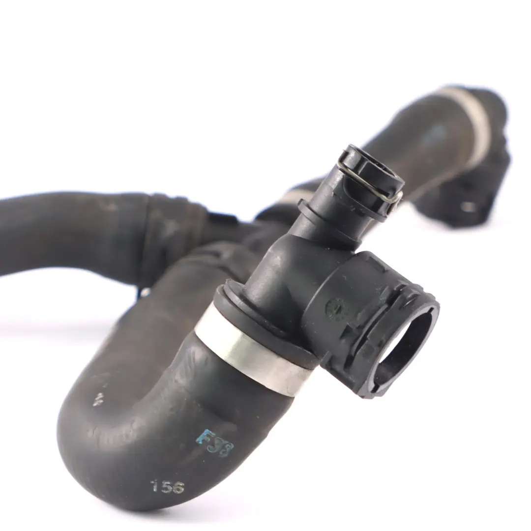 OM256 Tuyau Réservoir d'expansion Conduite radiateur pour Mercedes W213 C238 à propos du numéro de pièce A2575011900 Mercedes W213 C238 OM256 Tuyau Réservoir d'expansion Conduite radiateur - SKU A2575011900 - Numéro de pièce A2575011900