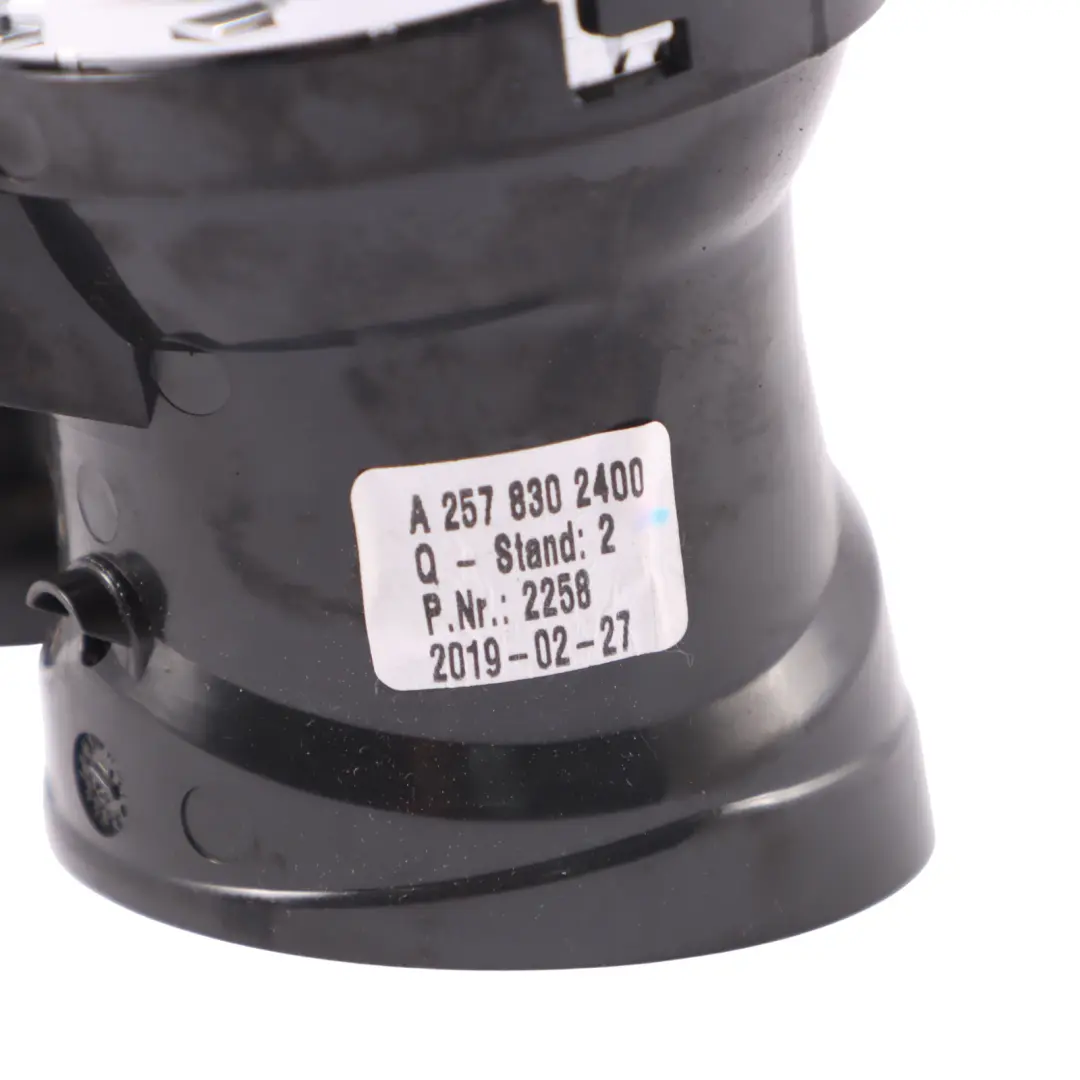 Mercedes A238 AMG Kratka Nawiewu Przód Środek Prawo - SKU A2578302400 - Numer Części A2578302400