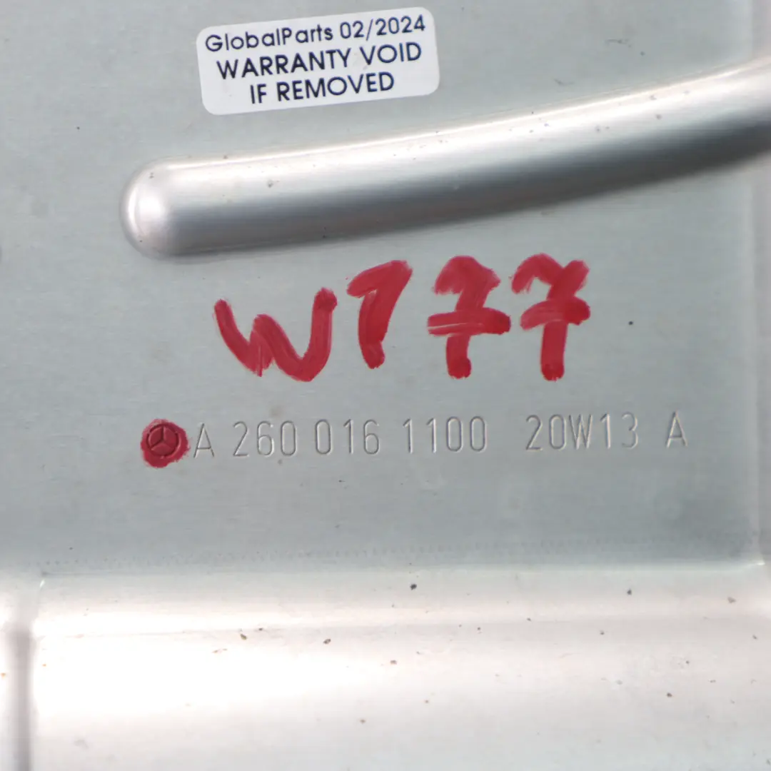 M260 Copripiastra Schermo Termico per Mercedes W177 W247 con numero di parte A2600161100 Mercedes W177 W247 M260 Copripiastra Schermo Termico - SKU A2600161100 - Numero di parte A2600161100