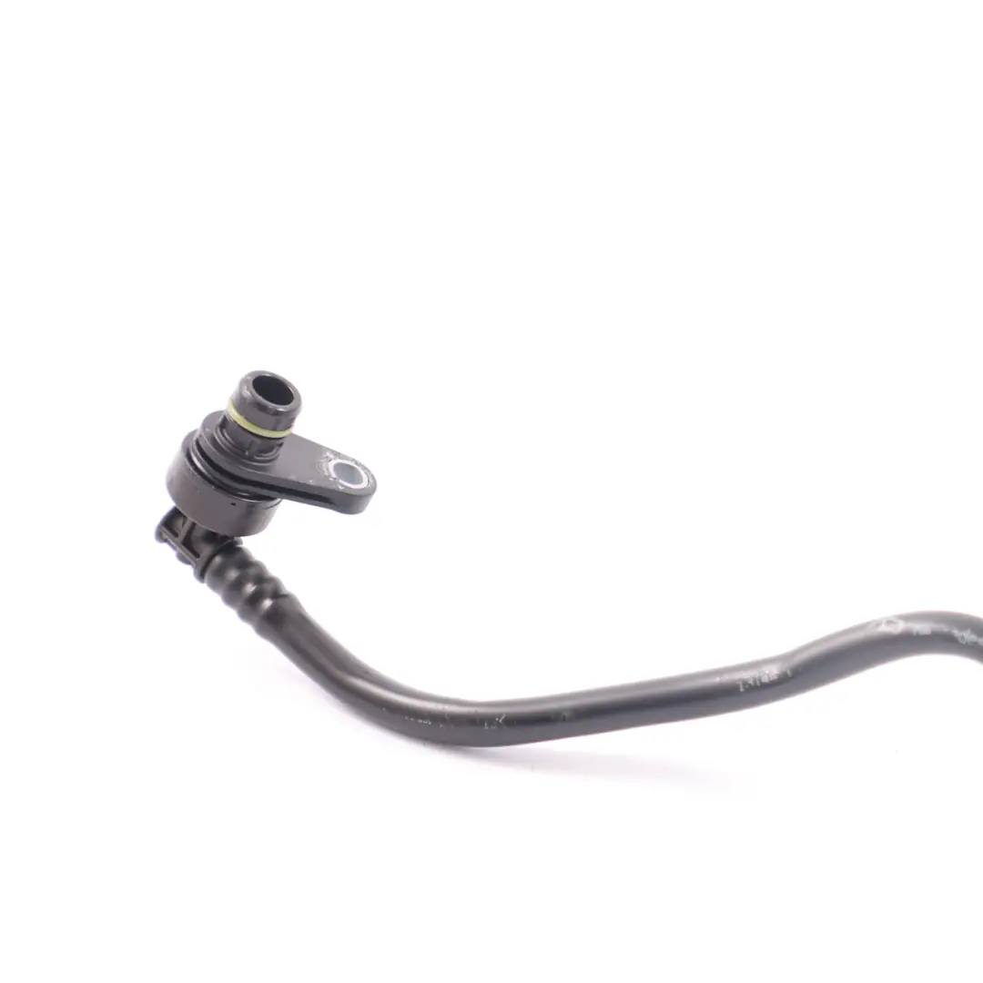 Tubo di vuoto Mercedes W177 W247 AMG Linea Tubo Ventilazione Motore per con numero di parte A2600180300 Tubo di vuoto Mercedes W177 W247 AMG Linea Tubo Ventilazione Motore - SKU A2600180300 - Numero di parte A2600180300