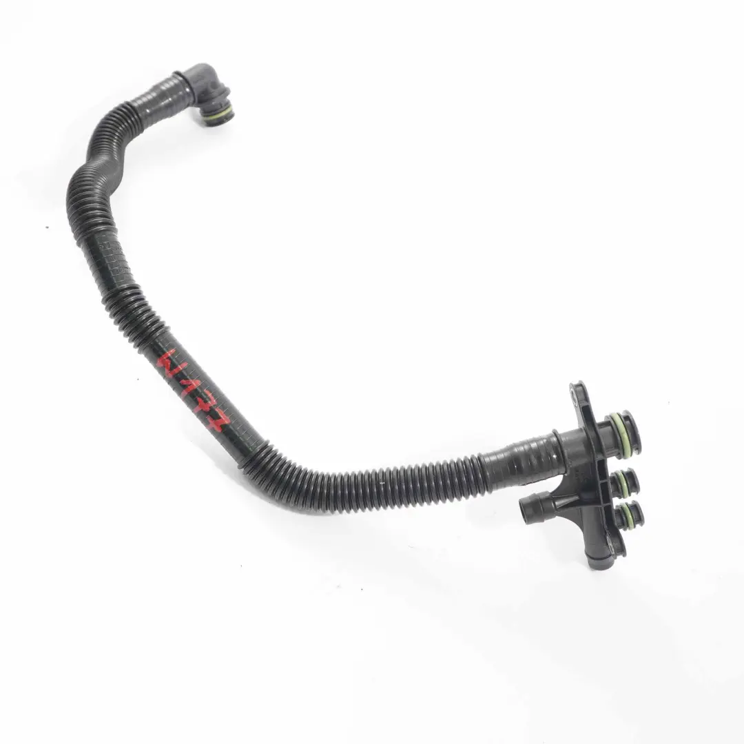 Tubo Radiatore Motore Mercedes W177 M260 Tubo Sfiato Refrigerante per con numero di parte A2600180500 Tubo Radiatore Motore Mercedes W177 M260 Tubo Sfiato Refrigerante - SKU A2600180500 - Numero di parte A2600180500