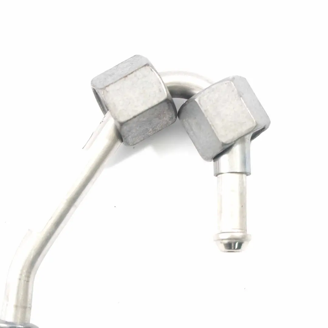 M260 Petrol Conduite carburant Tuyau d'alimentation haute pression pour Mercedes W177 à propos du numéro de pièce A2600700200 Mercedes W177 M260 Petrol Conduite carburant Tuyau d'alimentation haute pression - SKU A2600700200 - Numéro de pièce A2600700200