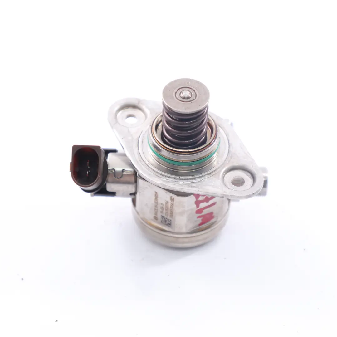M260 Pompe à essence Haute Pression Injection pour Mercedes W177 à propos du numéro de pièce A2600700500 Mercedes W177 M260 Pompe à essence Haute Pression Injection - SKU A2600700500 - Numéro de pièce A2600700500